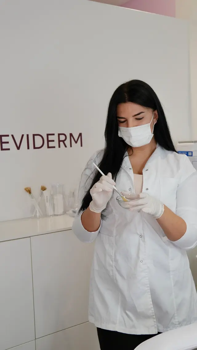 Gesichtsbehandlung mit REVIDERM in Sindelfingen