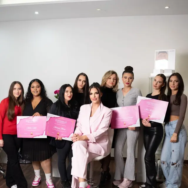 Absolventinnen der Make-up Schulung in Sindelfingen
